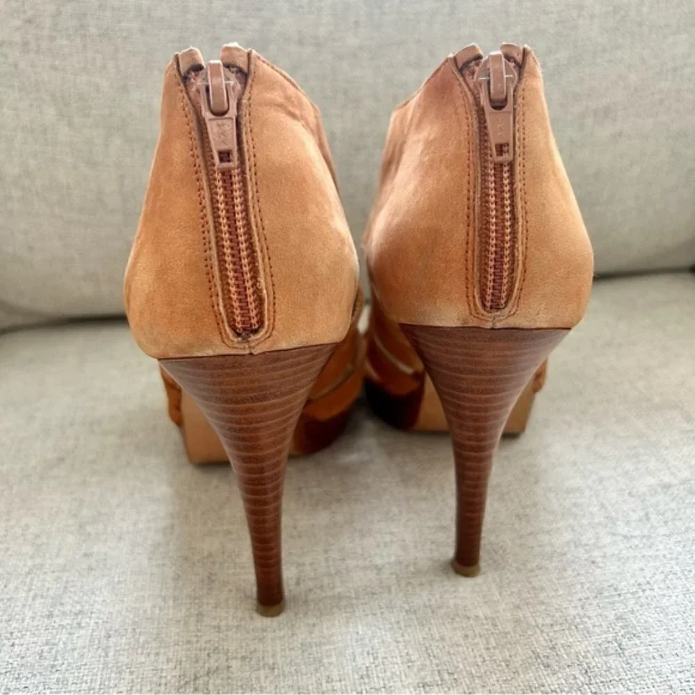 STUART Weitzman Tan Sandal Heels size 8.5 - Picture 9 of 9